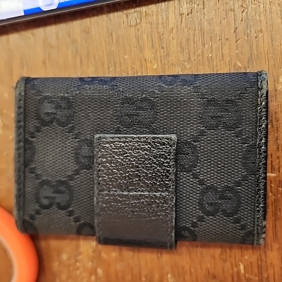 Gucci Givaway!!! - Picture 3 of 3